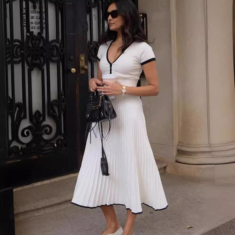 Emma - Long Pleated Skirt with V-Neck Top
